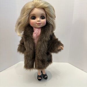 Marie Osmond Adora Doll  ''Basso Belle''  13" Big Eye Standing C6282